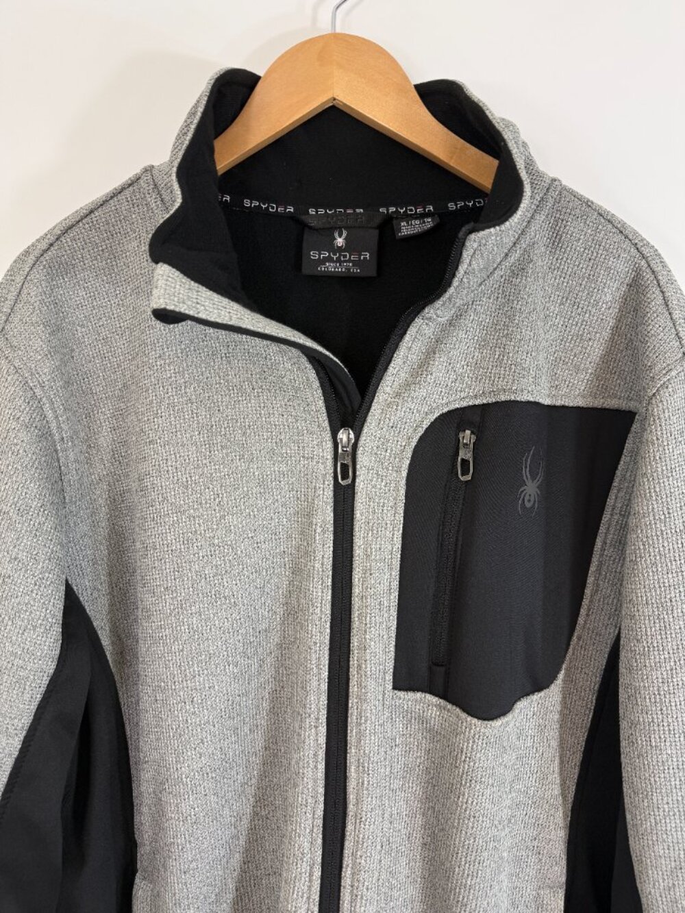 Spyder Mens Extra Large Gray Black Full Zip Sportswear Coat Fleece Jacket XL